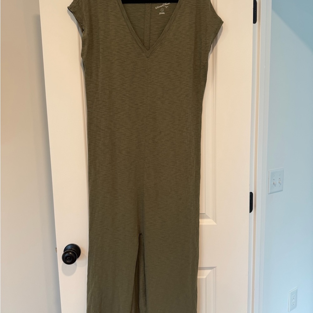 Universal Thread Olive V-Neck Maxi Dress